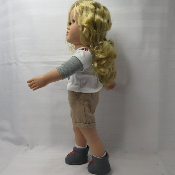 CitiToy 2013 GS126 GM15 Blond 18" Tall  Doll with Camera Shirt - Picture 5 of 6